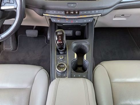Used 2023 Cadillac XT4 Premium Luxury FWD image 21