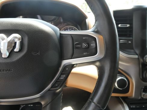 Used 2019 RAM 1500 Big Horn AWD/4WD image 19
