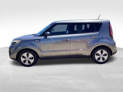 Used 2015 Kia Soul FWD image 1