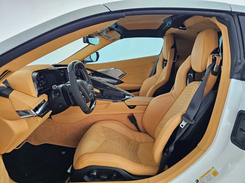 Used 2023 Chevrolet Corvette Z06 w/ Z07 Performance Package image 16