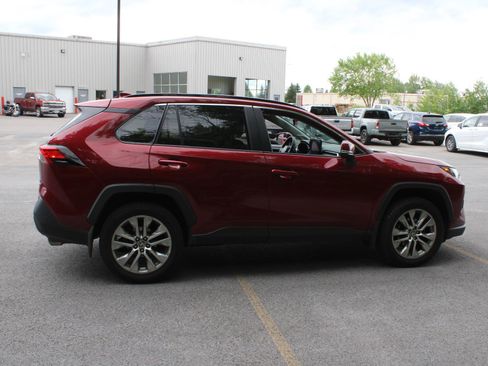 Used 2023 Toyota RAV4 XLE Premium AWD/4WD image 4