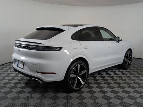 Used 2026 Porsche Cayenne Coupe image 10