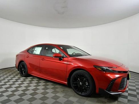 New 2026 Toyota Camry SE image 9