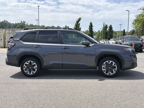 Used 2026 Subaru Forester Premium AWD/4WD image 2