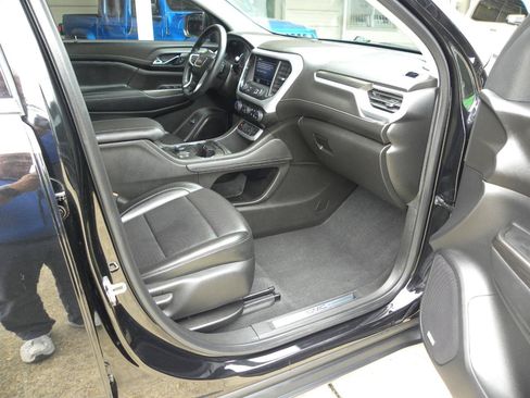 Used 2023 GMC Acadia SLT AWD/4WD image 14