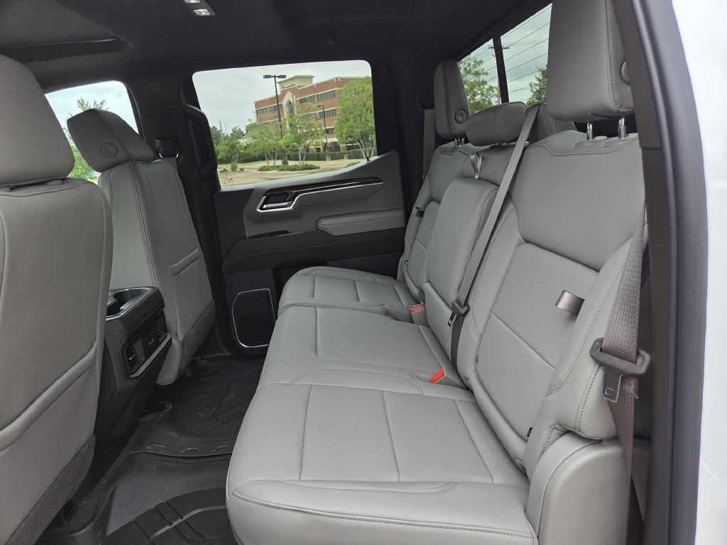 New 2026 Chevrolet Silverado 1500 RST w/ Redline Edition AWD/4WD image 22