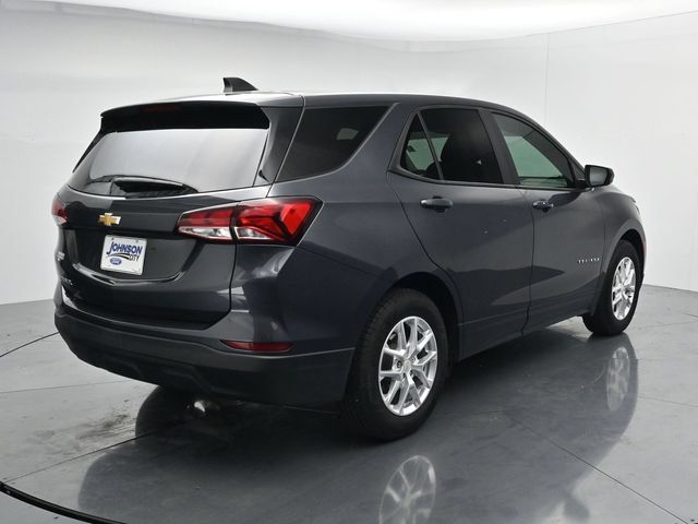 Used 2022 Chevrolet Equinox LS w/ LS Convenience Package FWD image 9