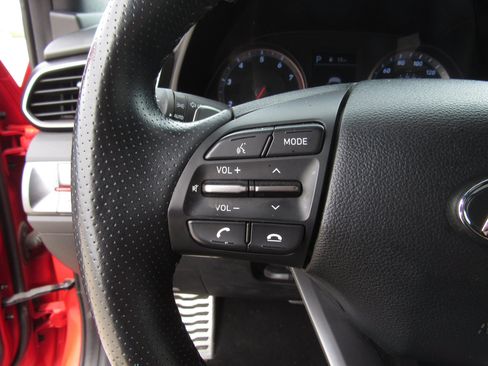 Used 2019 Hyundai Veloster Turbo Ultimate FWD image 23