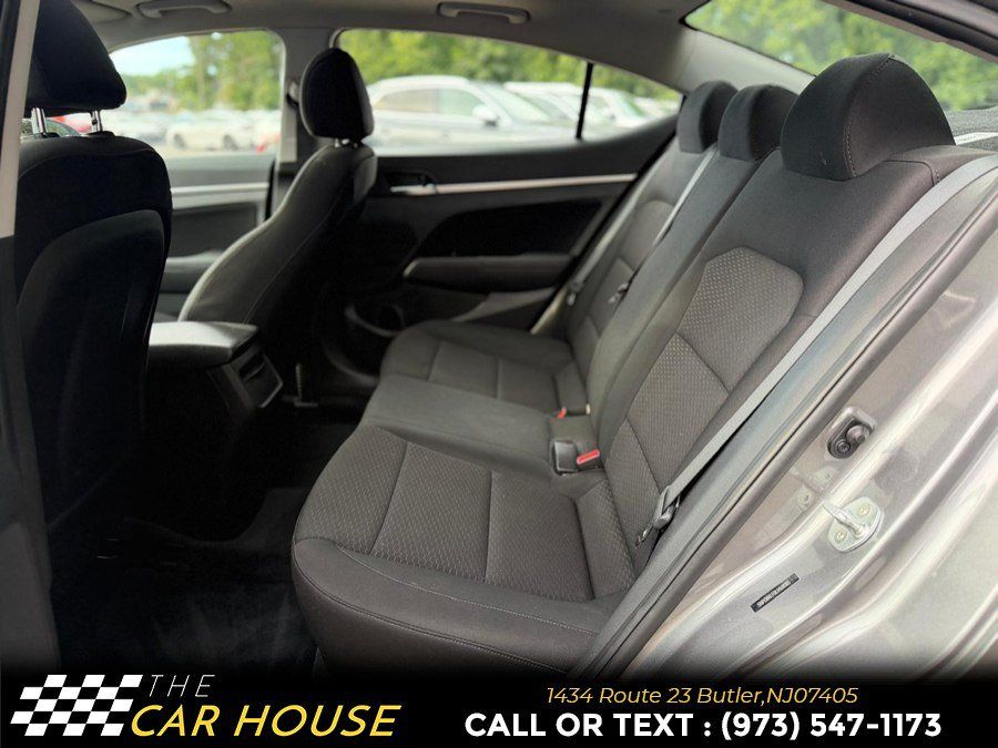 Used 2020 Hyundai Elantra Value Edition w/ Cargo Package (C1) FWD image 16