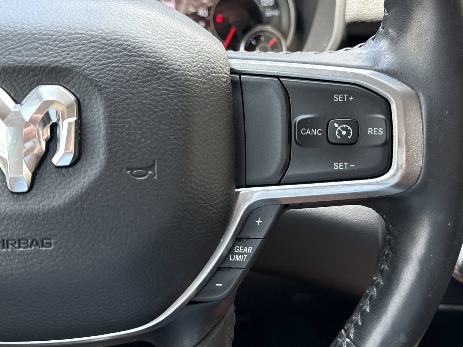 Used 2021 RAM 1500 Laramie AWD/4WD image 22