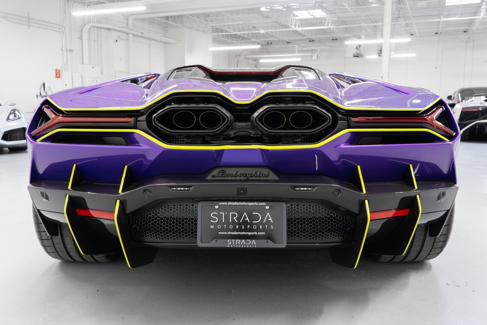 Used 2024 Lamborghini Revuelto AWD/4WD image 14