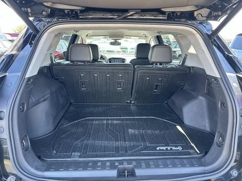 Used 2022 GMC Terrain AT4 w/ LPO, Floor Liner Package AWD/4WD image 17