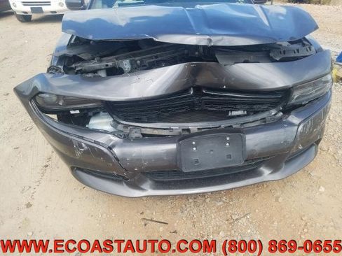 Used 2018 Dodge Charger SXT Plus image 5