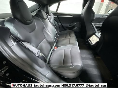 Used 2025 Tesla Model S Plaid image 19
