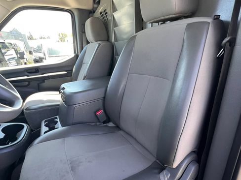 Used 2021 Nissan NV 3500 SV RWD image 8