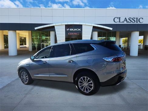Used 2024 Buick Enclave Premium image 6