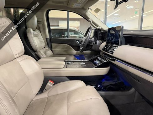 Certified 2022 Lincoln Navigator L Reserve image 21