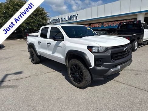 Used 2024 Chevrolet Colorado Trail Boss w/ Technology Package AWD/4WD image 1
