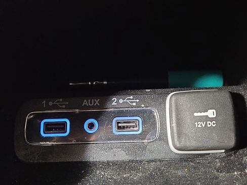 Used 2022 Jeep Grand Cherokee Laredo X image 27