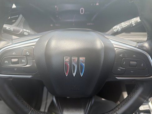 Used 2024 Buick Encore GX Sport Touring FWD image 6