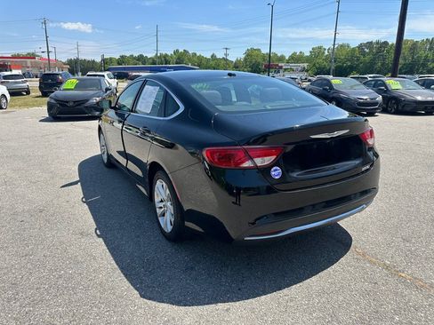 Used 2015 Chrysler 200 Limited w/ Convenience Group FWD image 3