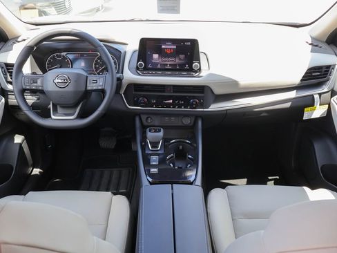 New 2026 Nissan Rogue SV FWD image 6