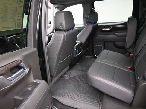 Used 2025 Chevrolet Silverado 1500 LTZ w/ LTZ Premium Package AWD/4WD image 18