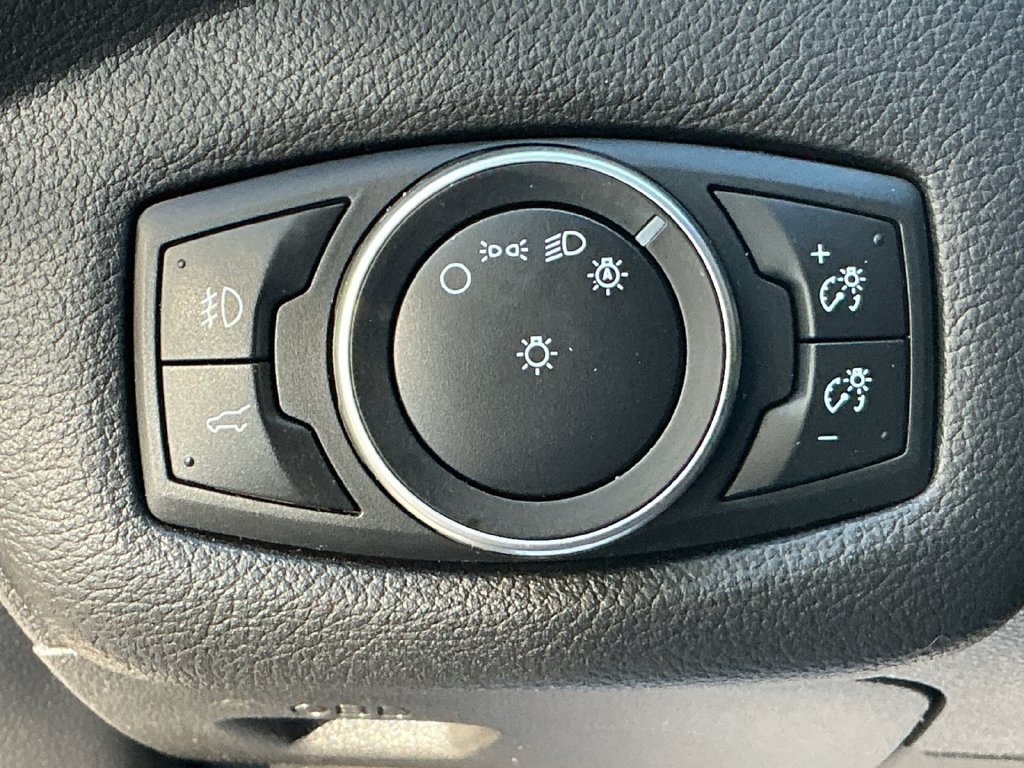 Used 2018 Ford Escape SE AWD/4WD image 19
