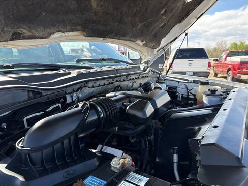 Used 2017 Ford F250 XLT w/ Advanced Security Pack image 37