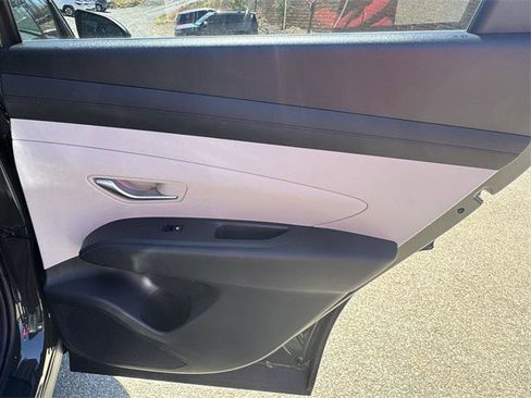 New 2025 Hyundai Tucson SEL image 16
