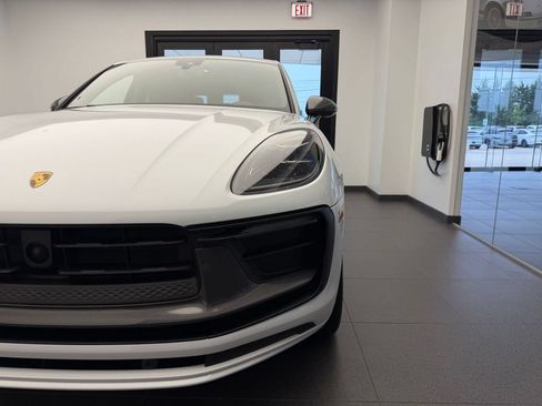 Used 2026 Porsche Macan Turbo AWD/4WD image 25