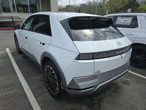 Used 2023 Hyundai Ioniq 5 Limited image 3