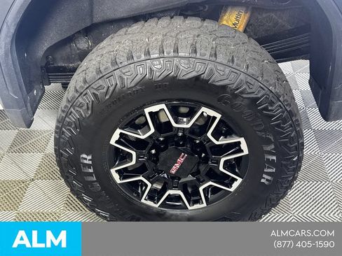 Used 2025 GMC Sierra 2500 AT4X AWD/4WD image 22