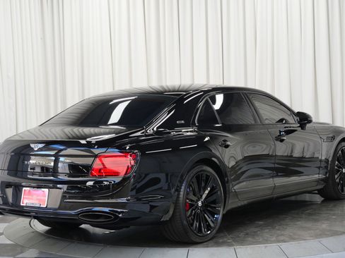 Used 2024 Bentley Flying Spur W12 image 9