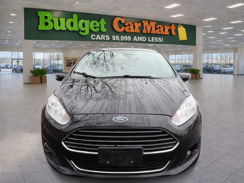 Used 2017 Ford Fiesta Titanium image 2
