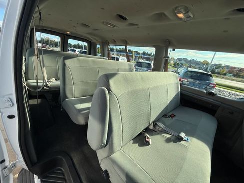 Used 2007 Ford E-350 and Econoline 350 XLT image 27