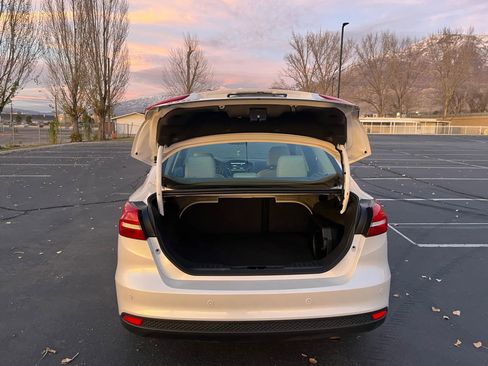 Used 2015 Ford Focus Titanium image 22