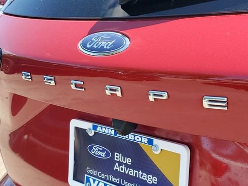 Certified 2023 Ford Escape ST-Line w/ Tech Pack #1 AWD/4WD image 7