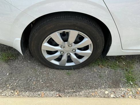 Used 2025 Nissan Sentra S FWD image 15