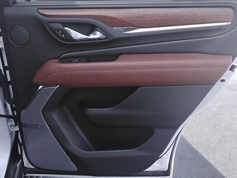 Used 2024 GMC Yukon Denali Ultimate image 24