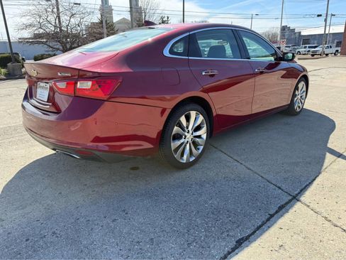 Used 2017 Chevrolet Malibu Premier w/ Premier Sun and Wheel Package image 6