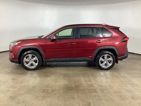 Used 2020 Toyota RAV4 Limited AWD/4WD image 10