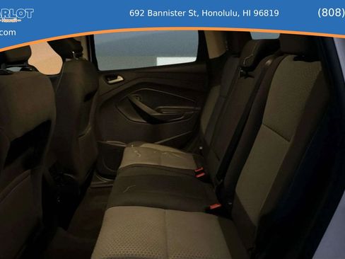 Used 2018 Ford Escape SE w/ Ford Safe & Smart Package image 16