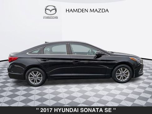 Used 2017 Hyundai Sonata SE image 2