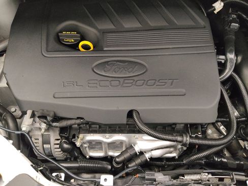 Used 2018 Ford Escape SE FWD image 30