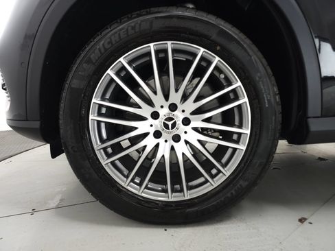Certified 2026 Mercedes-Benz GLC 300 4MATIC image 36