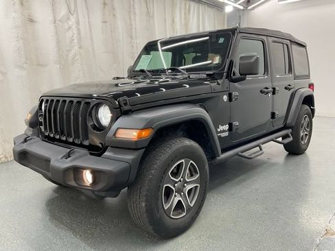 Used 2020 Jeep Wrangler Unlimited Sport S AWD/4WD image 4