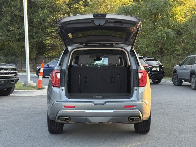 Used 2023 GMC Acadia Denali w/ Denali Ultimate Package FWD image 15