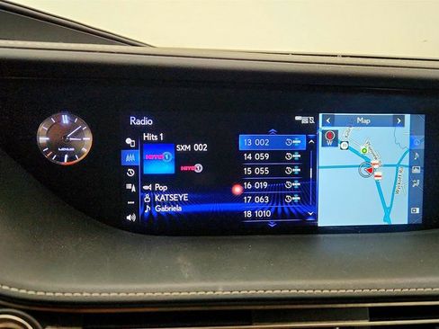 Used 2019 Lexus LS 500 AWD w/ Accessory Package (Z1) image 18
