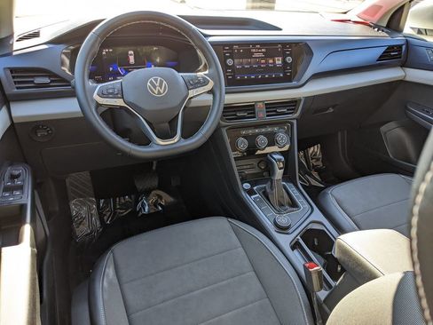 Certified 2023 Volkswagen Taos SE AWD/4WD image 12